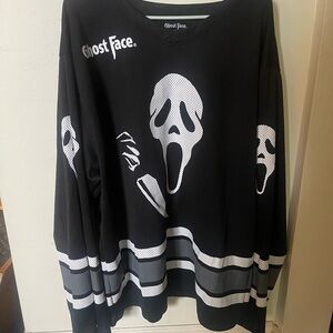 Black and White Women's Jersey Top